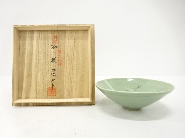JAPANESE TEA CEREMONY / TEA BOWL CHAWAN / KOREAN CELADON / CELADON GLAZE / ARTISAN WORK